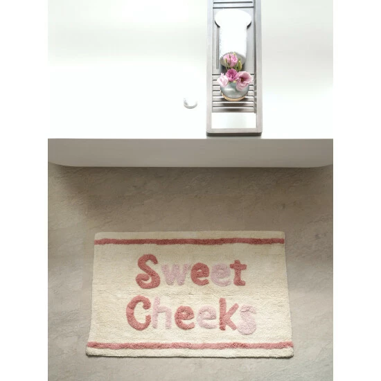 Shiraleah "Sweet Cheeks" Bath Mat Rugs & Mats Blush 4 Shiraleah "Sweet Cheeks" Bath Mat Rugs & Mats Blush - Image 4